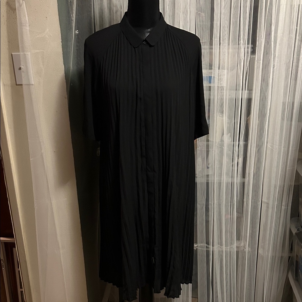 Chic Black Pleated Dress